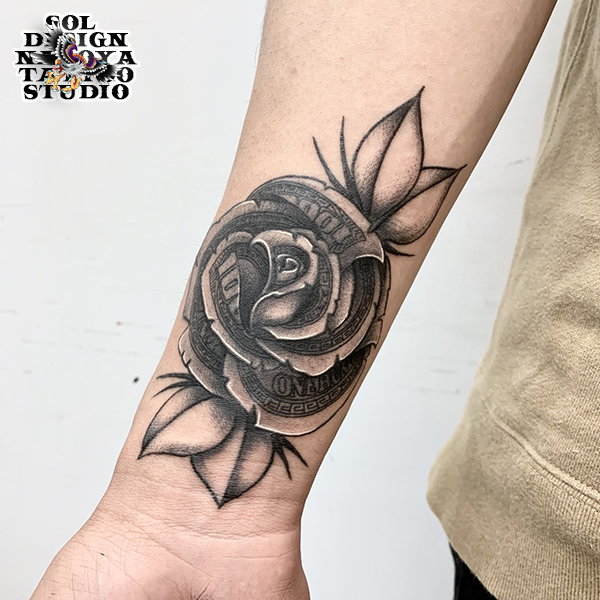 大須　タトゥー